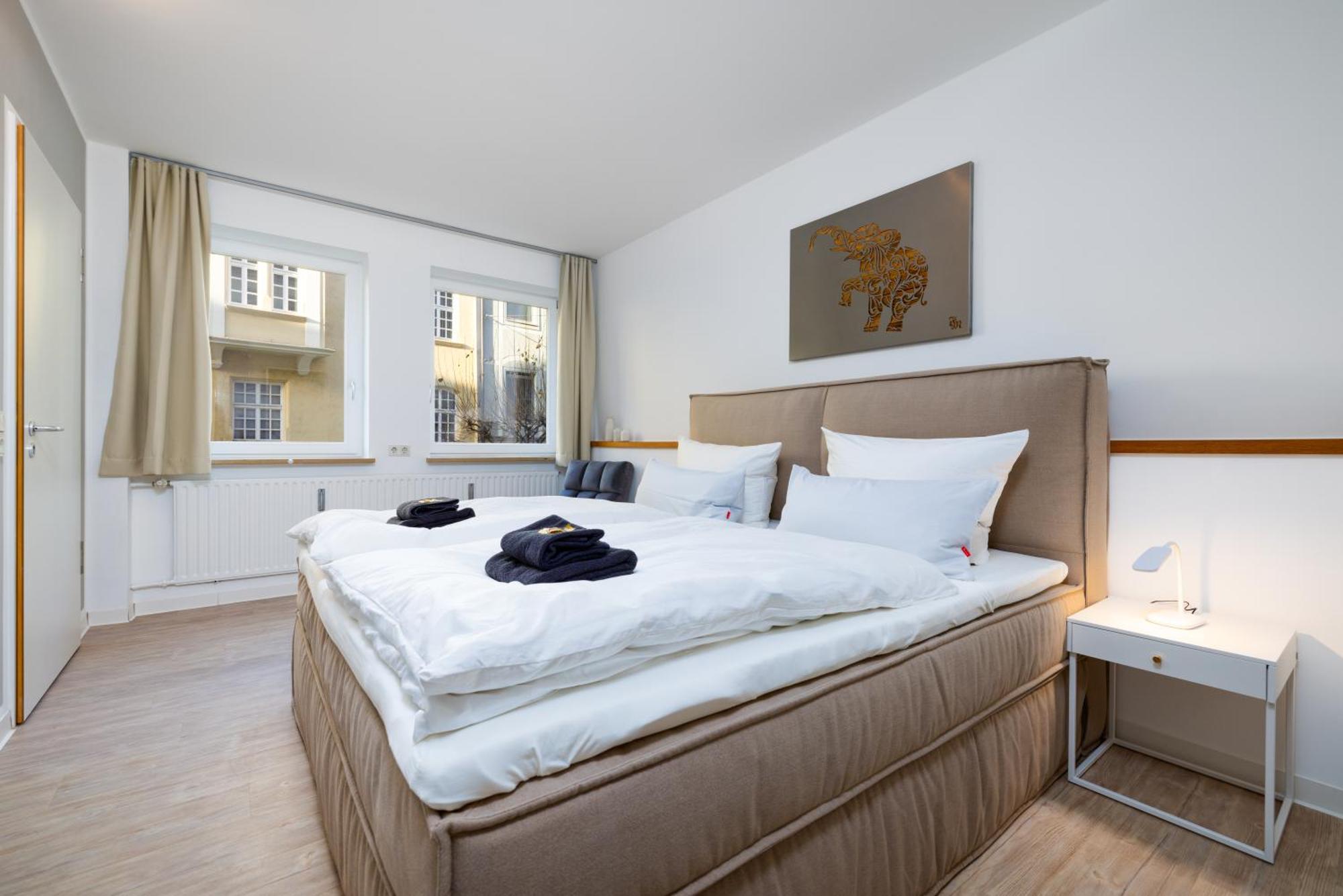 Primero City-Loftdomizil Innenstadt 84Qm Mit Grosser Gemeinschaftsterrasse Augsburg Dış mekan fotoğraf